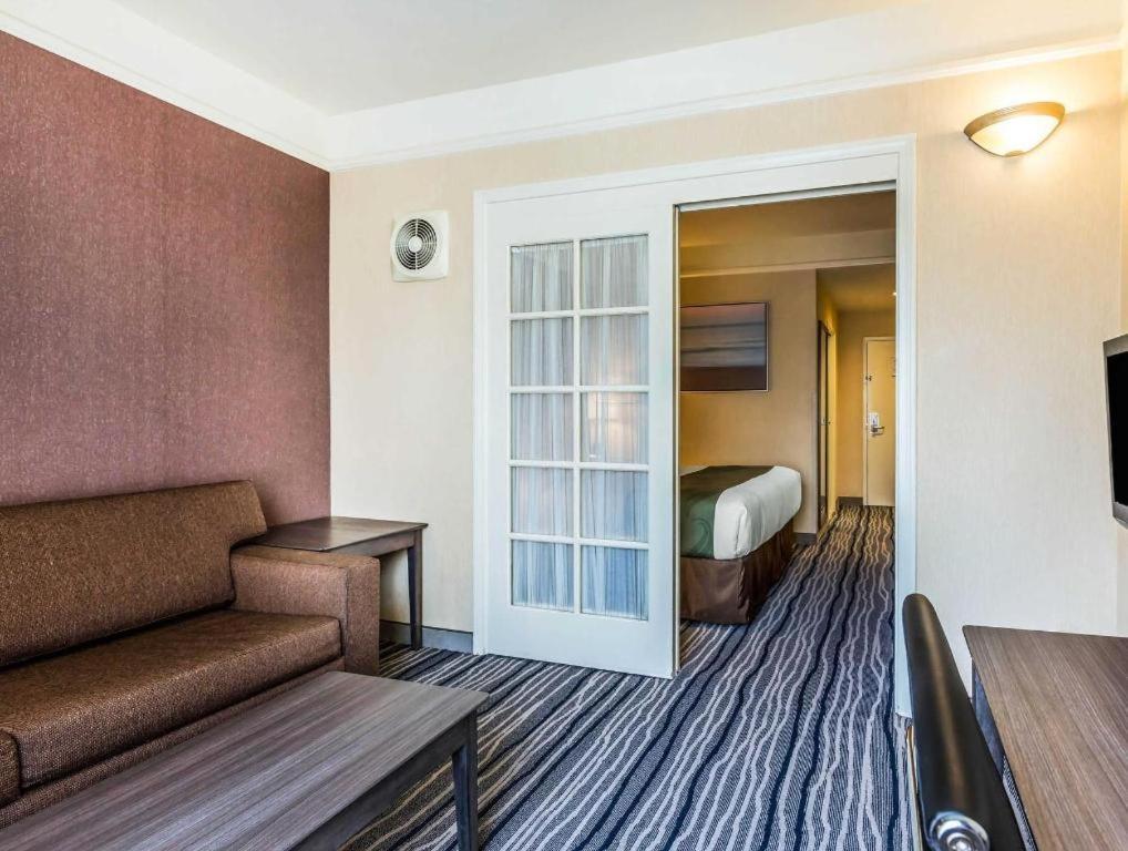Ramada By Wyndham San Diego