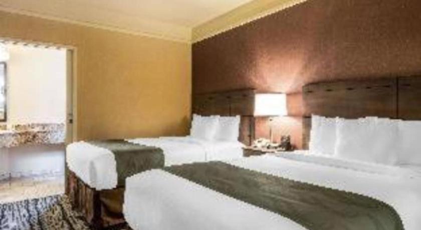 Hotel Ramada By Wyndham San Diego